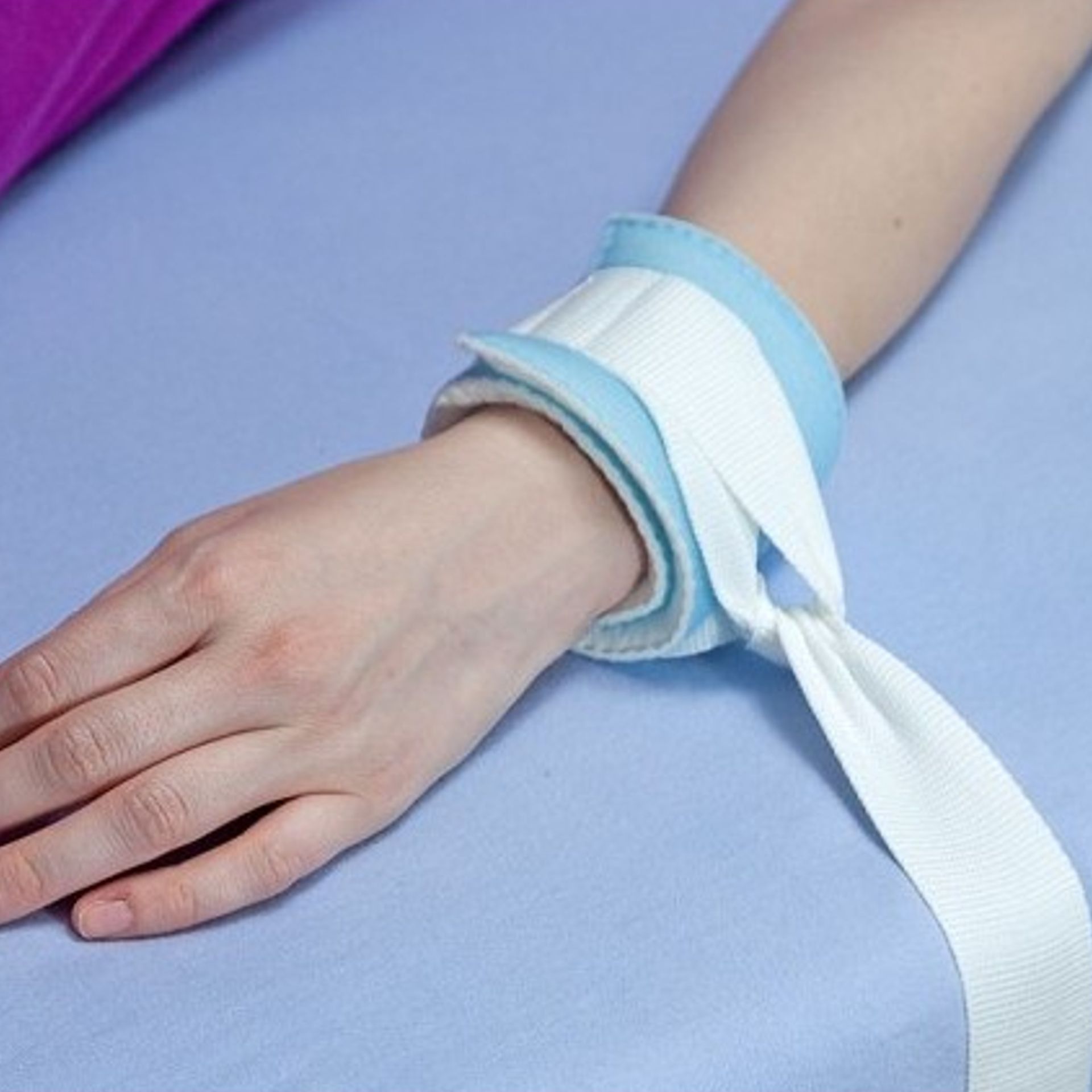 Imobilizador de Pulso com Velcro Salvacel - Par | Adulto