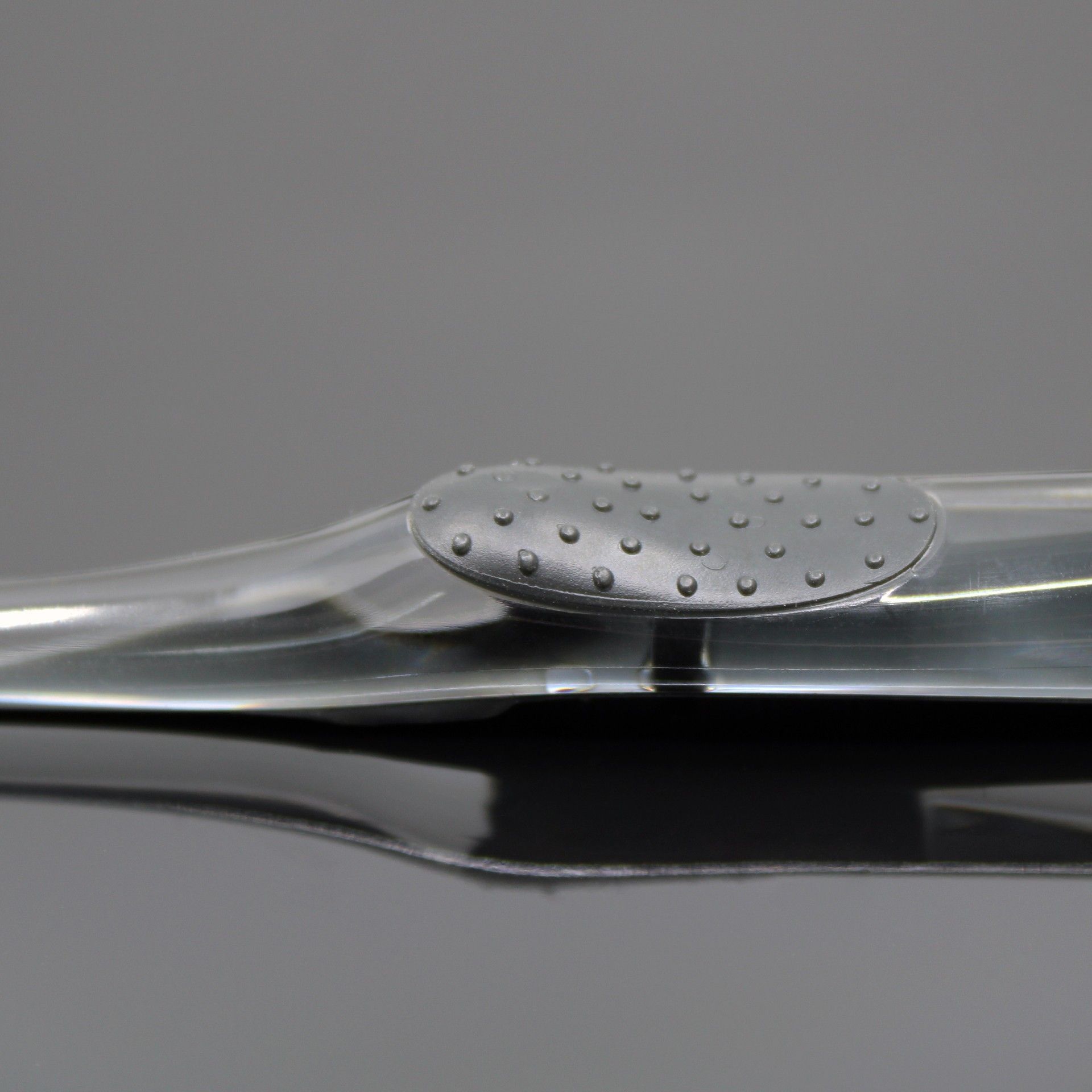 Escova de Dentes com Carvão Ativado - Foramen Charcoal