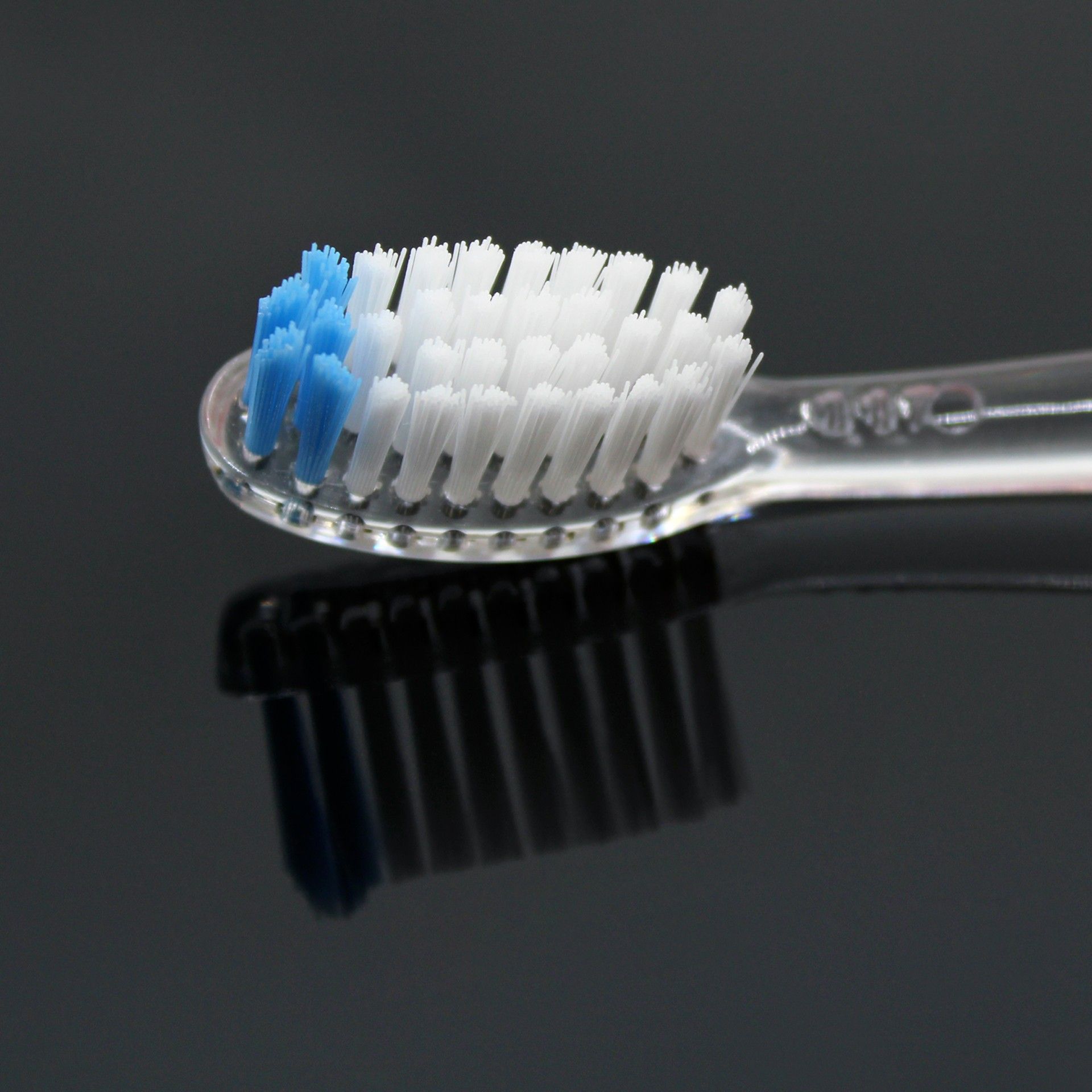 Escova de Dentes Pharma Média - Foramen