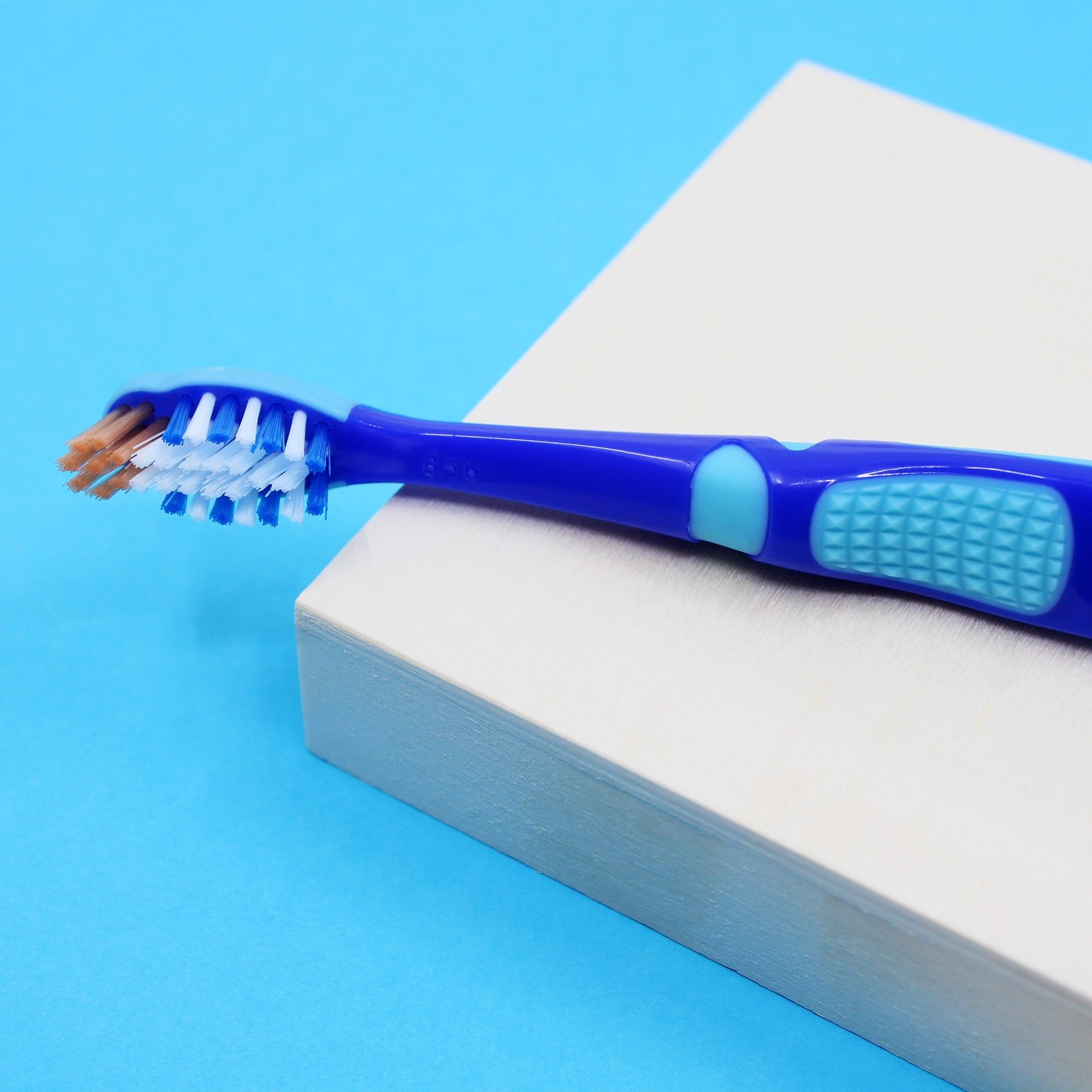 Escova de Dentes X-Treme Júnior Média - Foramen