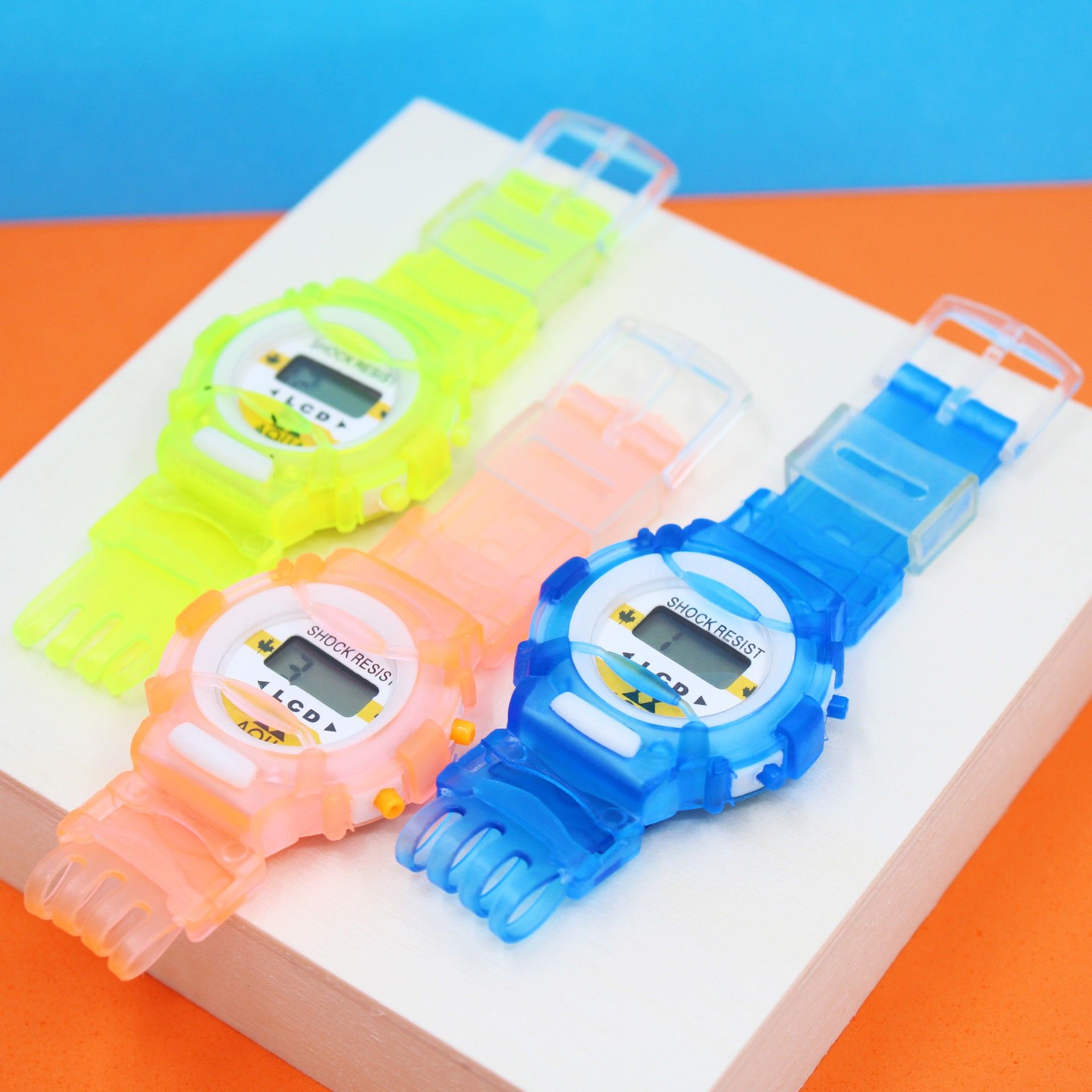 Escova de Dentes Extra Suave com Relógio - Foramen Junior